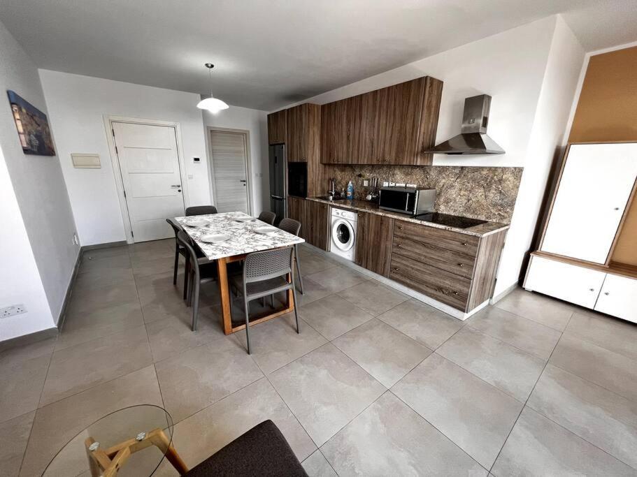 Mediterranea 2 Bedroom Smart Apartment San Pawl il-Baħar Zewnętrze zdjęcie