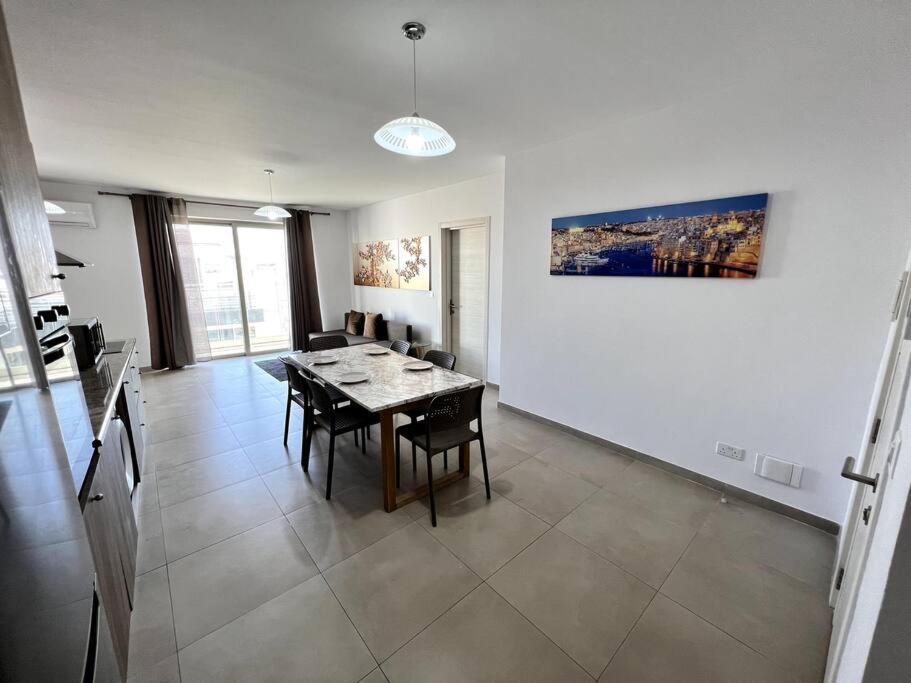 Mediterranea 2 Bedroom Smart Apartment San Pawl il-Baħar Zewnętrze zdjęcie